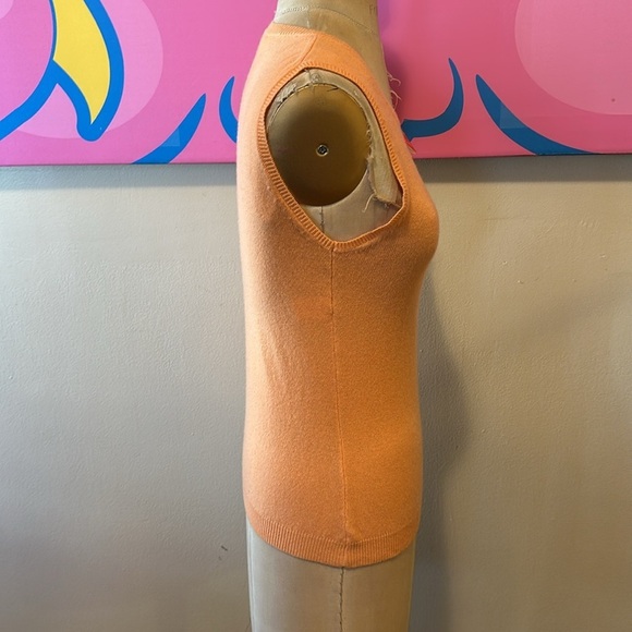 Moschino Peach Orange Cashmere Sweater Thread Spool Hanger Scissors RARE - Picture 7 of 13